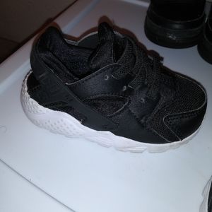 Nike Huarache Shoes